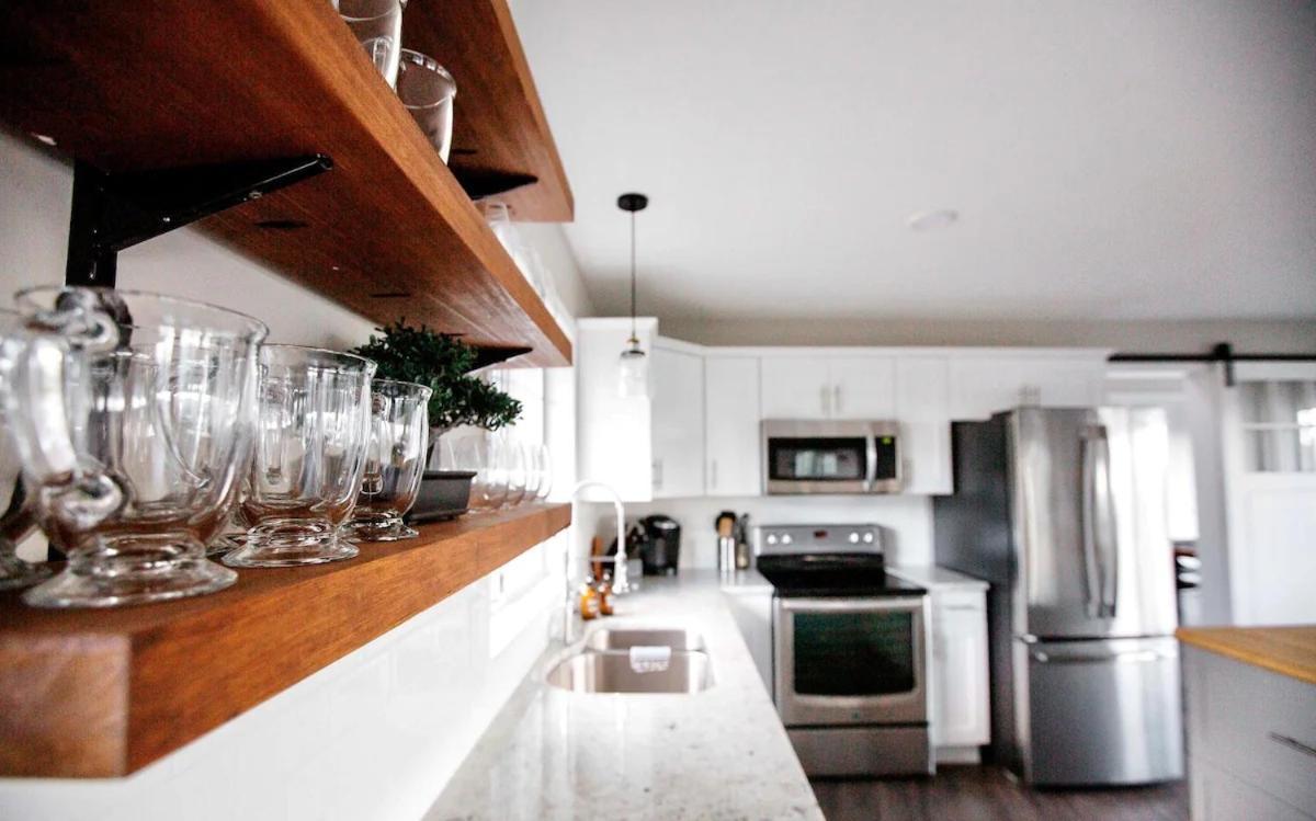 Stunning Home With Amazing Views Near The City Victoria Zewnętrze zdjęcie