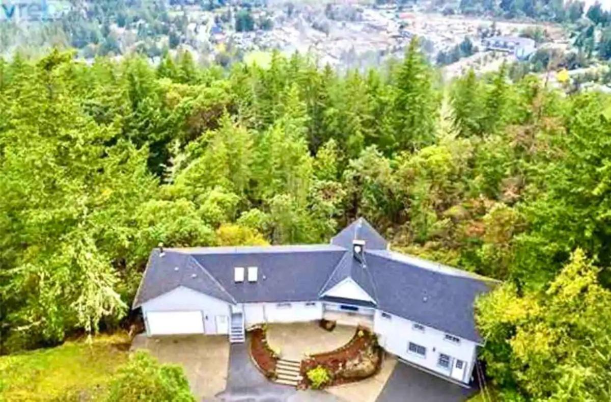 Stunning Home With Amazing Views Near The City Victoria Zewnętrze zdjęcie