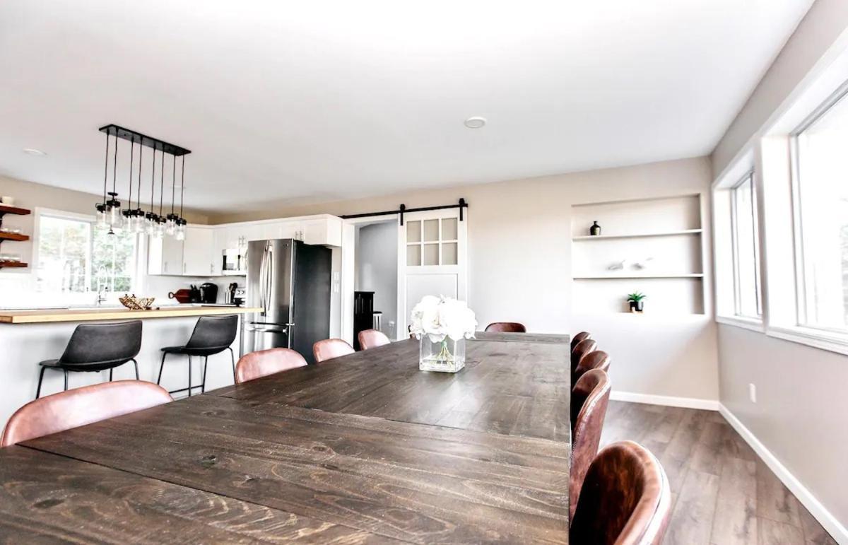Stunning Home With Amazing Views Near The City Victoria Zewnętrze zdjęcie